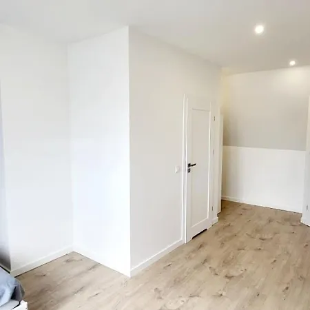 Lwowska ホームステイ *